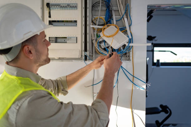 Best Licensed Electrician  in Wolcottville, IN